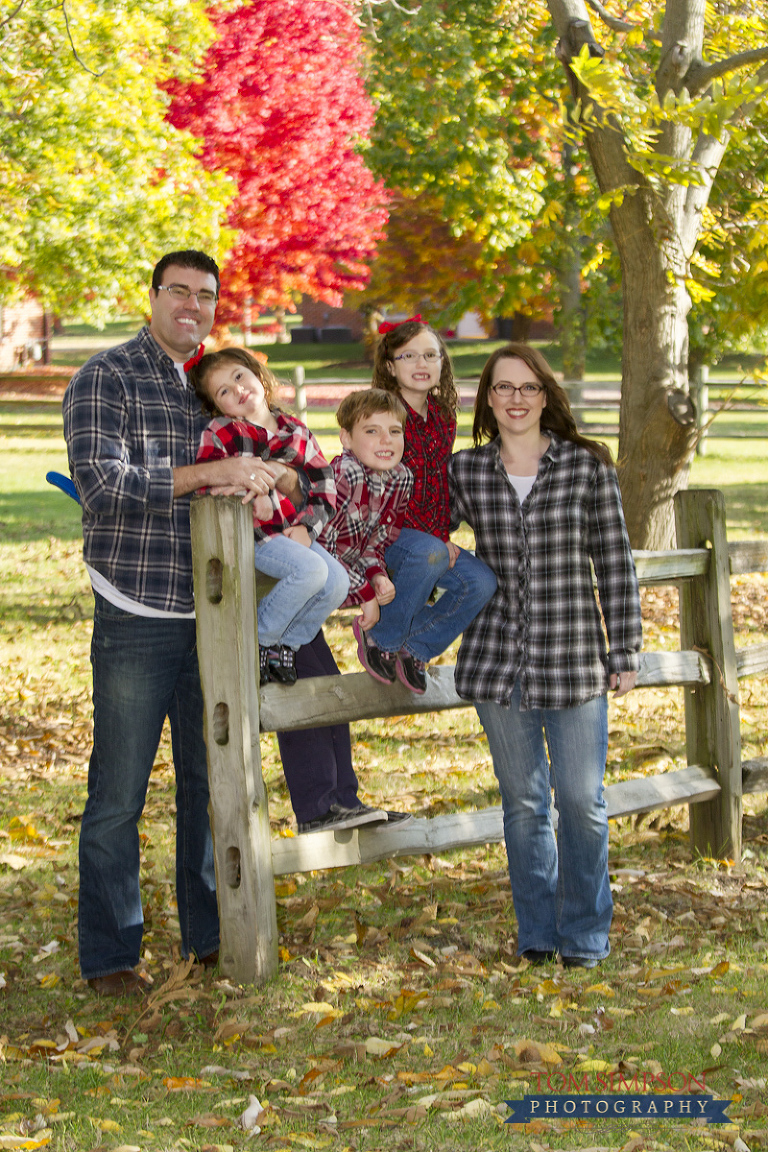 family portraits by nauvoo photographer tom simpson