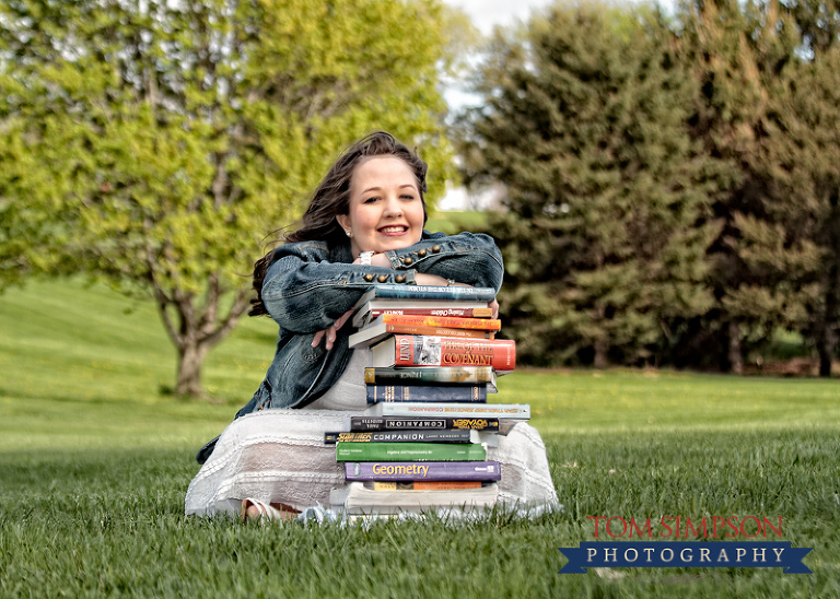 spring senior portrait session by tom simpson nauvoo photographer