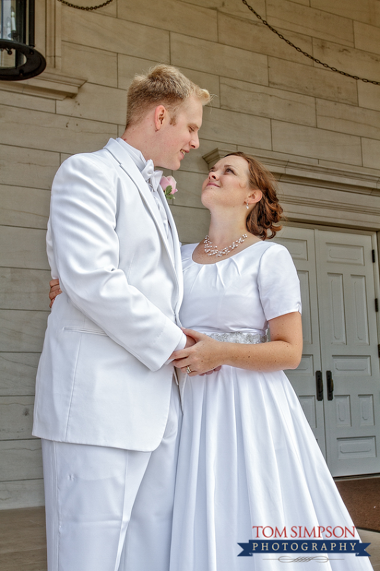 nauvoo lds temple wedding photographer tom simpson