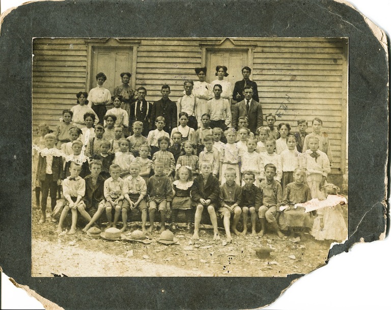 circa 1906 school photo from grainger tn