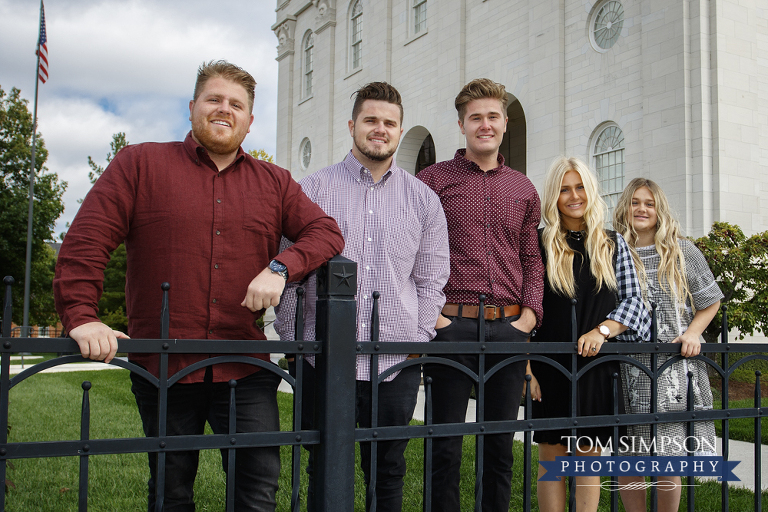 siblings portrait nauvoo temple