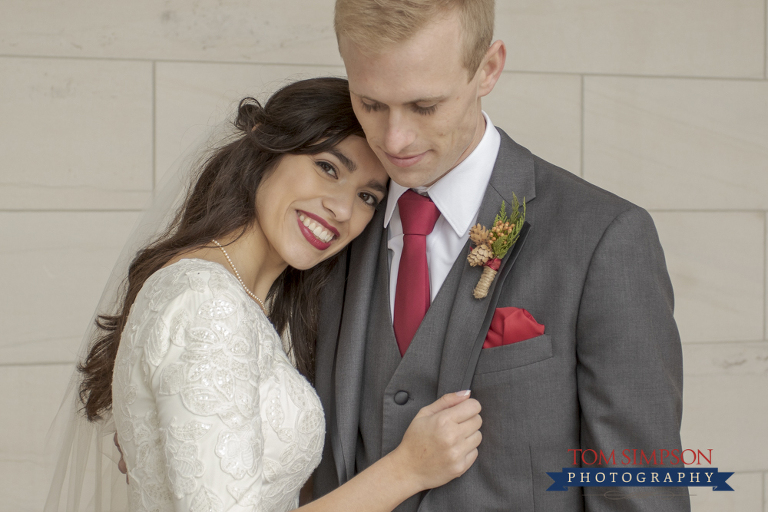 bride and groom winter wedding