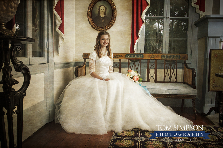 bridal portrait historic home interior nauvoo