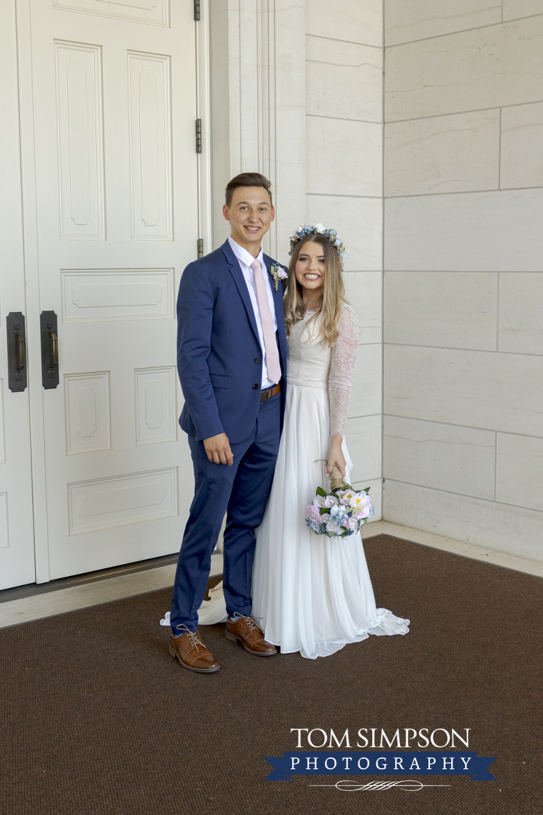 nauvoo temple bride and groom