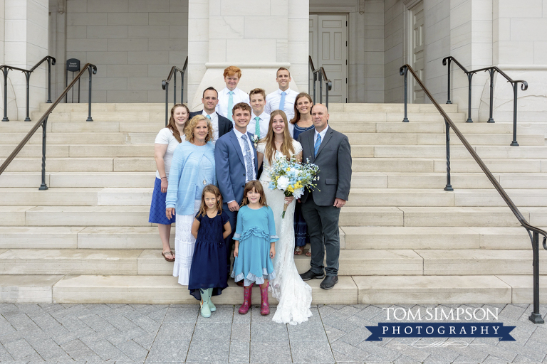 groom family portrait nauvoo temple