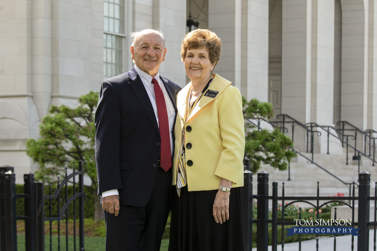 missionary couple yellow jacket temple steps